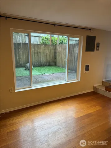 7321 Glenridge Way SW Seattle WA 98136