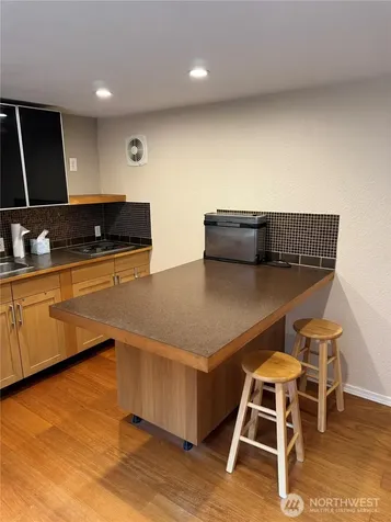 7321 Glenridge Way SW Seattle WA 98136