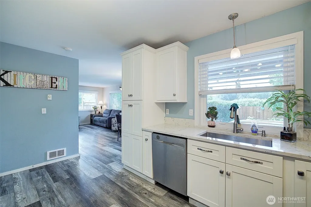 16204 93rd Street E Sumner WA 98390