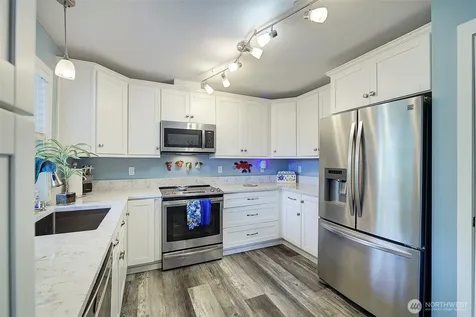 16204 93rd Street E Sumner WA 98390