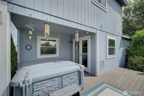 16204 93rd Street E Sumner WA 98390