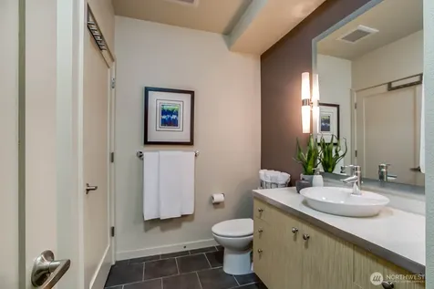 3104 Western Avenue Seattle WA 98121