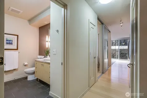 3104 Western Avenue Seattle WA 98121