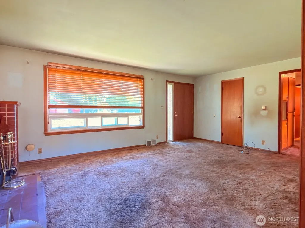 638 S 160th Street Burien WA 98148