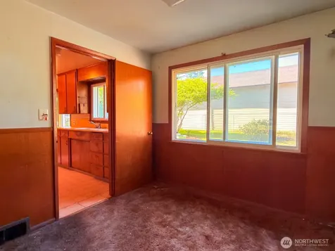 638 S 160th Street Burien WA 98148