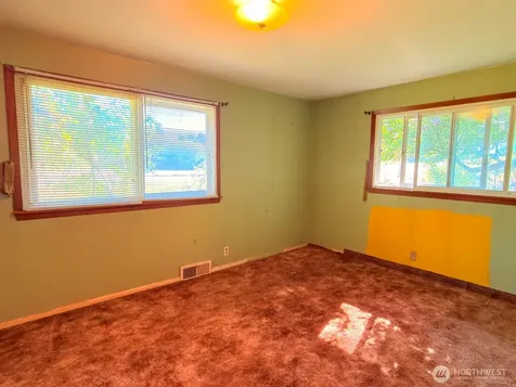 638 S 160th Street Burien WA 98148