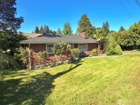 638 S 160th Street Burien WA 98148