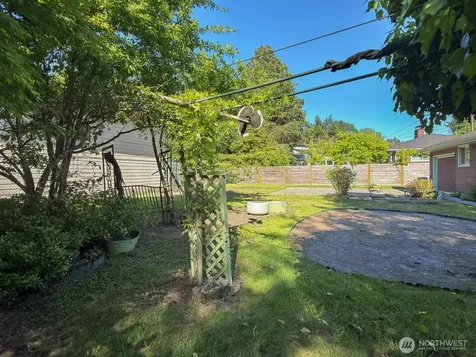638 S 160th Street Burien WA 98148