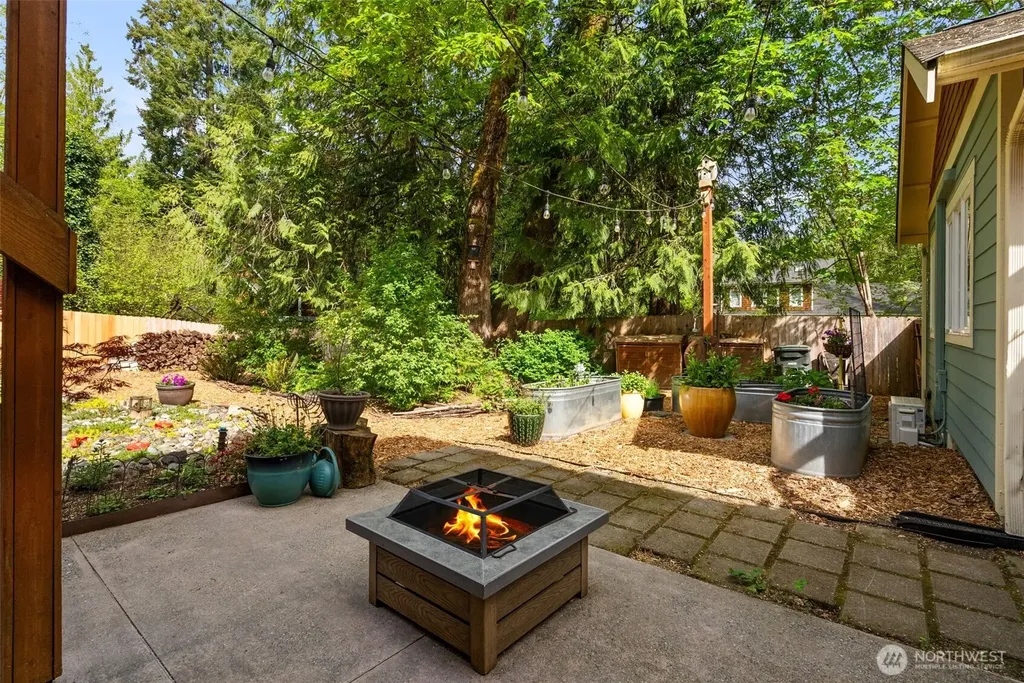 11837 Venice Loop NE Bainbridge Island WA 98110