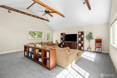 11837 Venice Loop NE Bainbridge Island WA 98110