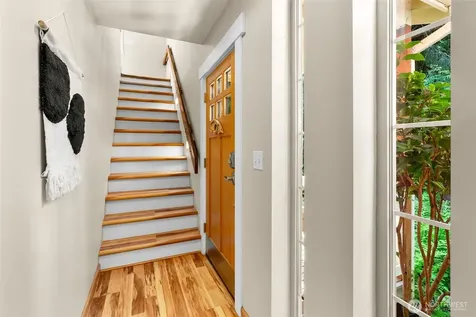 11837 Venice Loop NE Bainbridge Island WA 98110