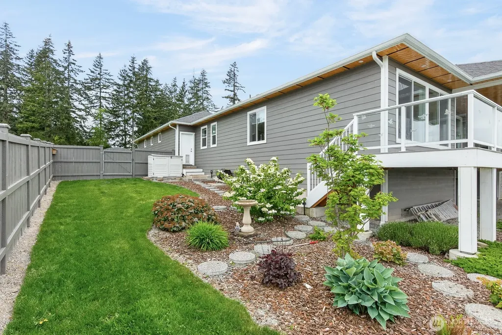 1409 Village Heights Place Camano Island WA 98282