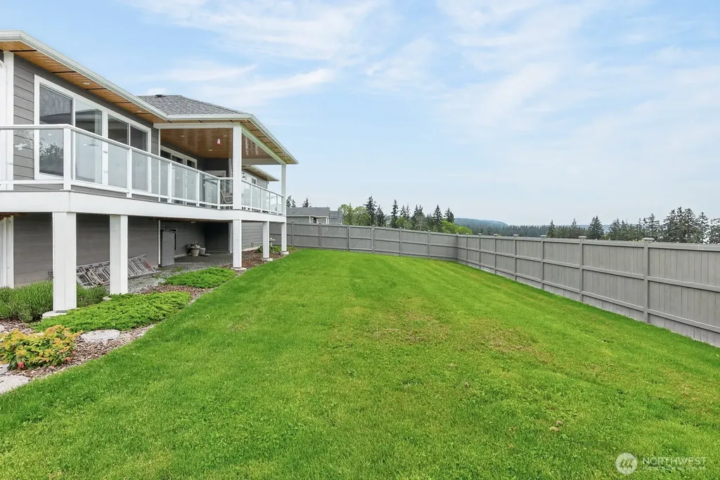 1409 Village Heights Place Camano Island WA 98282