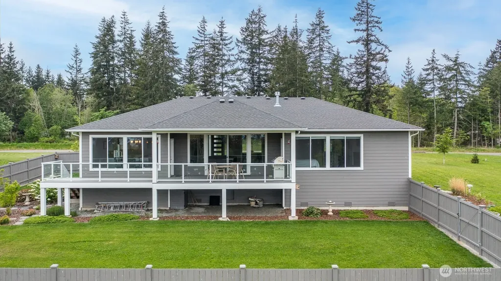 1409 Village Heights Place Camano Island WA 98282