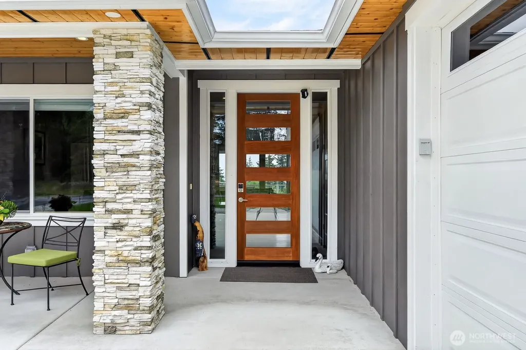 1409 Village Heights Place Camano Island WA 98282