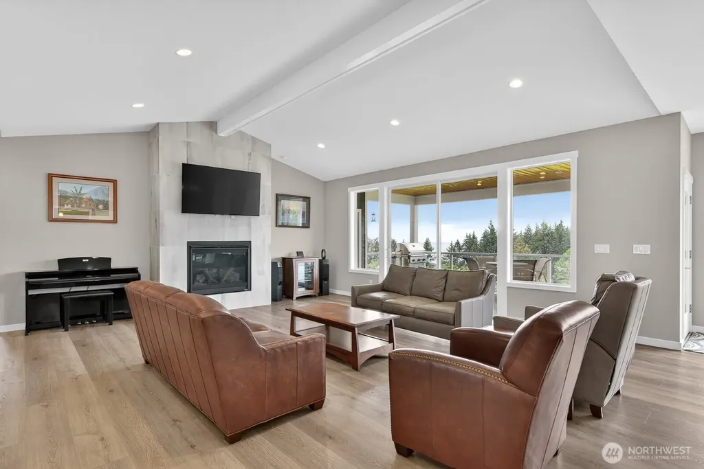 1409 Village Heights Place Camano Island WA 98282