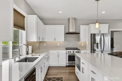 1409 Village Heights Place Camano Island WA 98282