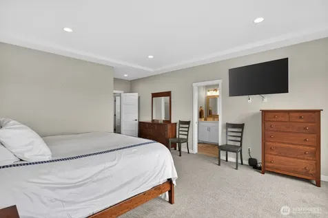 1409 Village Heights Place Camano Island WA 98282