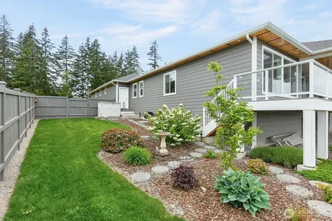 1409 Village Heights Place Camano Island WA 98282