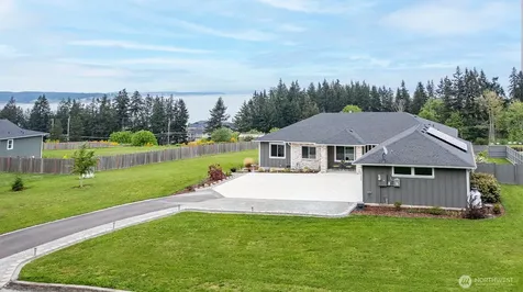 1409 Village Heights Place Camano Island WA 98282