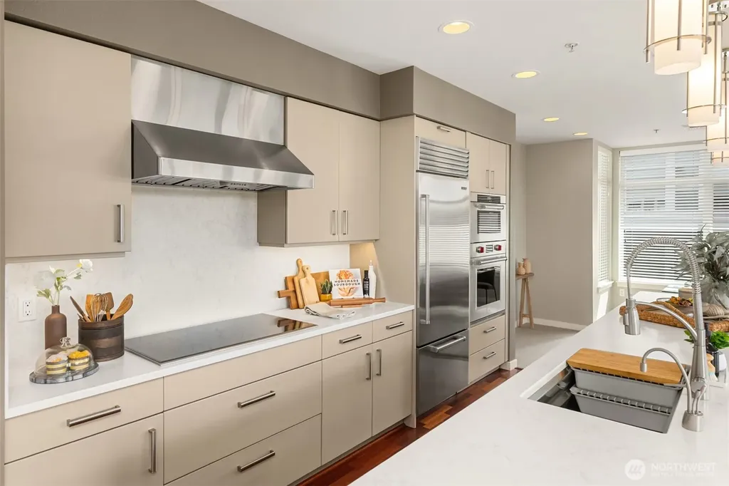 170 Harbor Sq Loop NE Bainbridge Island WA 98110