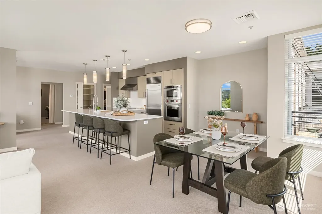 170 Harbor Sq Loop NE Bainbridge Island WA 98110