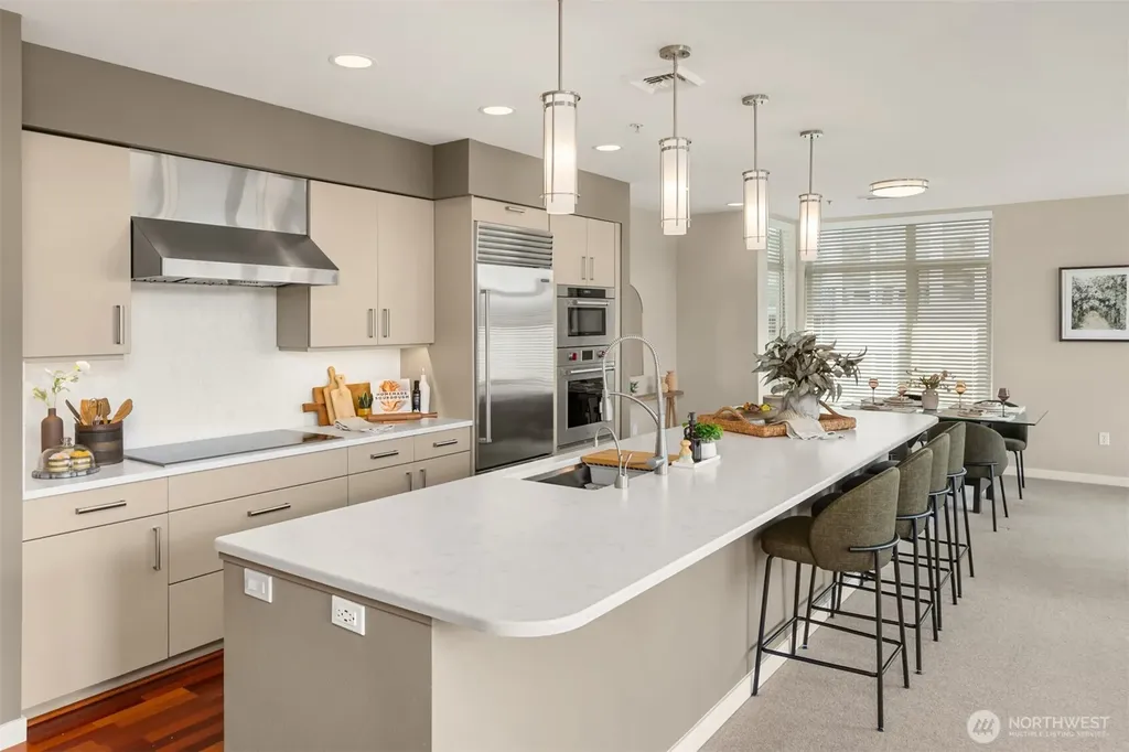 170 Harbor Sq Loop NE Bainbridge Island WA 98110