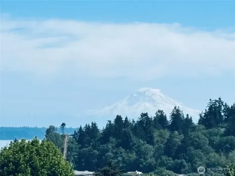 170 Harbor Sq Loop NE Bainbridge Island WA 98110