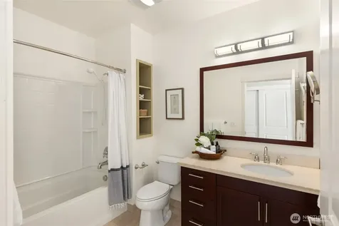 170 Harbor Square Loop NE Bainbridge Island WA 98110