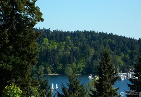 170 Harbor Square Loop NE Bainbridge Island WA 98110