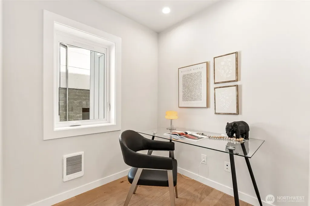 3449 California Avenue SW Seattle WA 98116