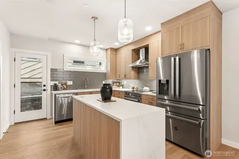 3449 California Avenue SW Seattle WA 98116