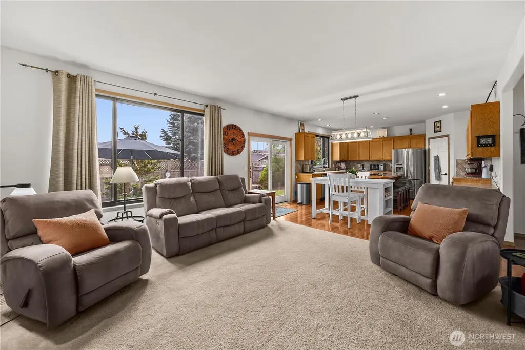 15902 65th Street Ct E Sumner WA 98390