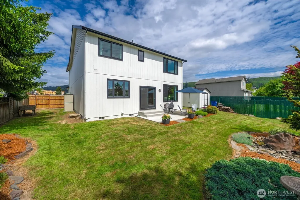 15902 65th Street Ct E Sumner WA 98390