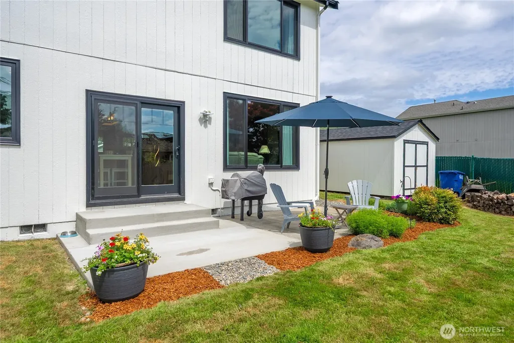 15902 65th Street Ct E Sumner WA 98390