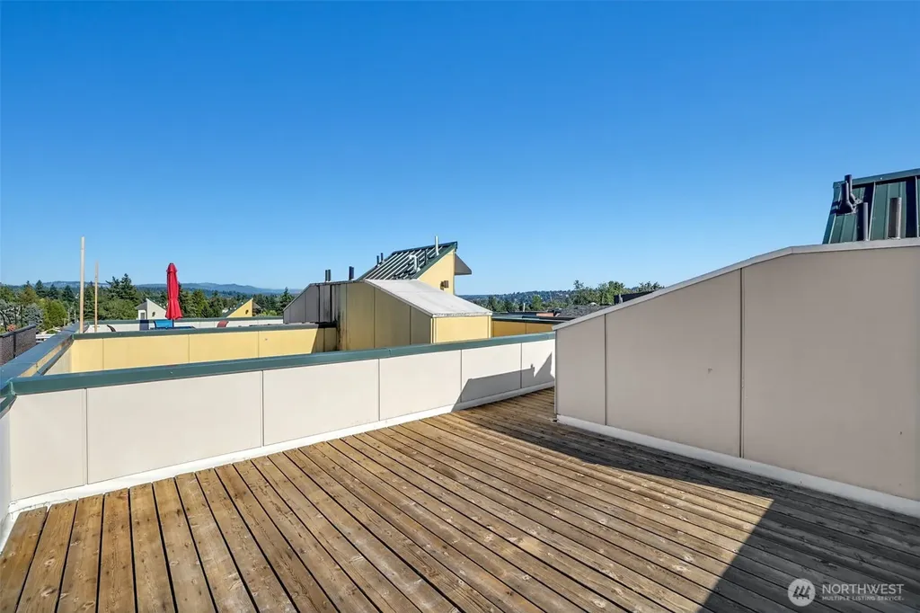 7526 43rd Avenue S Seattle WA 98118
