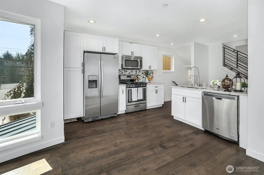 7526 43rd Avenue S Seattle WA 98118