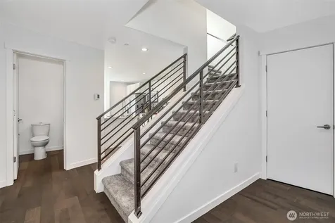7526 43rd Avenue S Seattle WA 98118