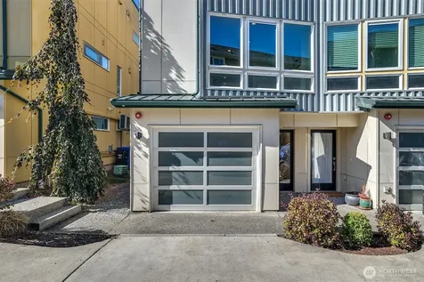 7526 43rd Avenue S Seattle WA 98118