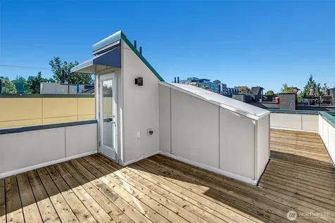 7526 43rd Avenue S Seattle WA 98118