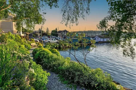 2728 Fairview Avenue E Seattle WA 98102