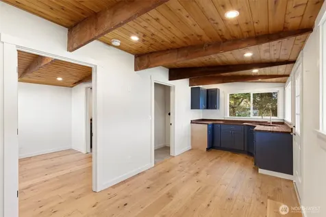 27830 Manzanita Beach Road SW Vashon WA 98070