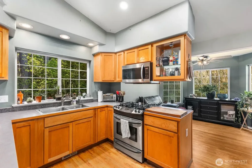 17943 Clear Lake Boulevard SE Yelm WA 98597