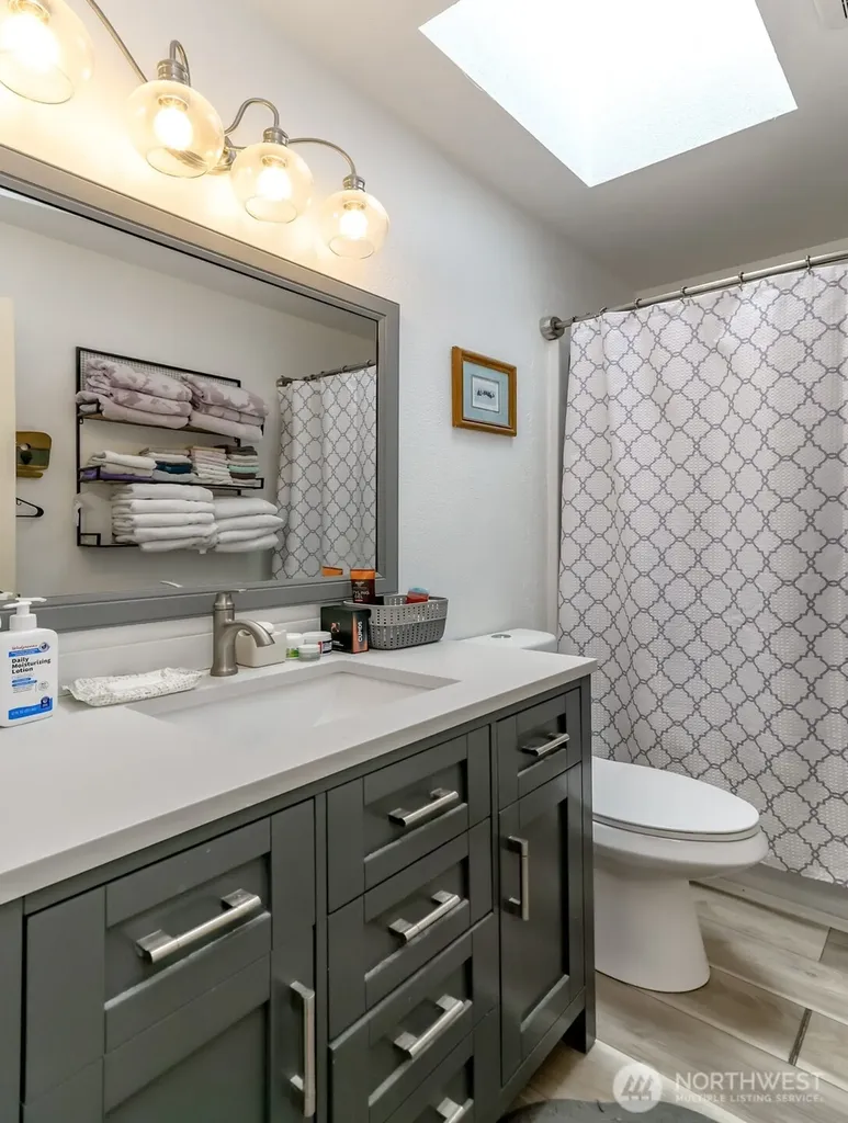 19113 21st Street SW Lakebay WA 98349