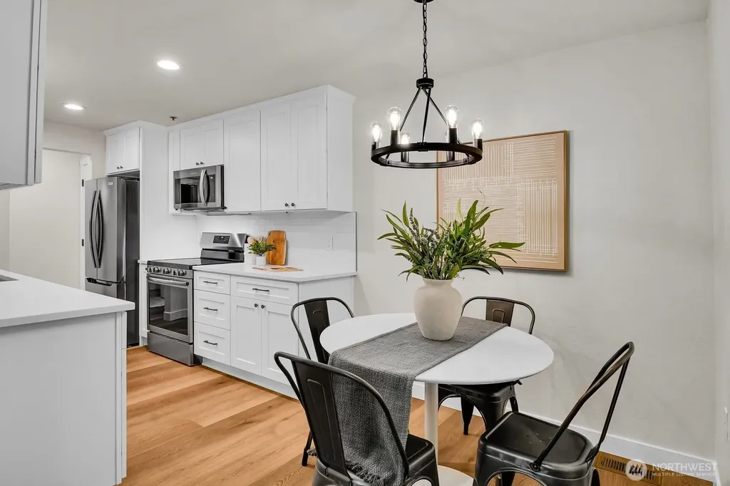 18523 68th Avenue NE Kenmore WA 98028