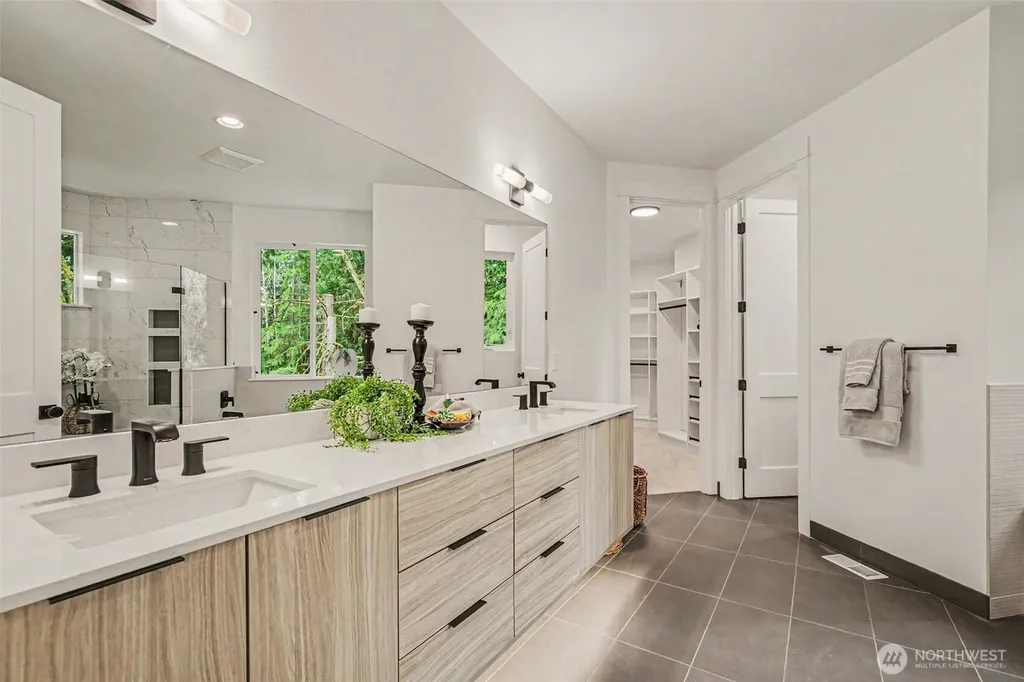 1906 223rd Avenue SE Sammamish WA 98075