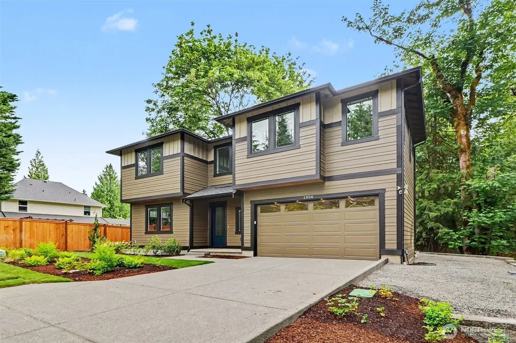 1906 223rd Avenue SE Sammamish WA 98075