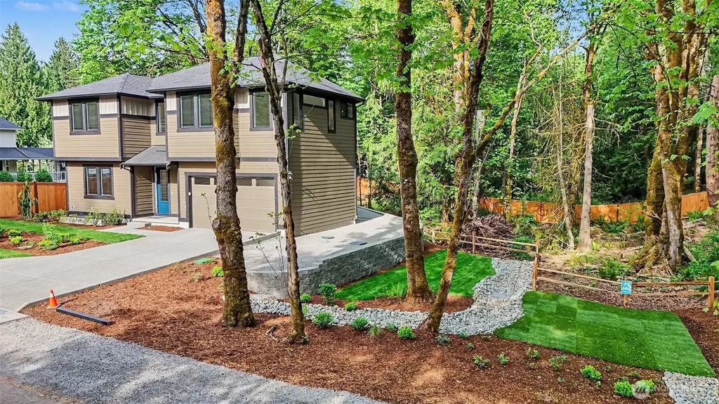 1906 223rd Avenue SE Sammamish WA 98075