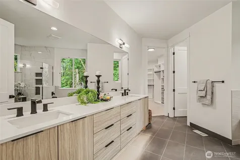 1906 223rd Avenue SE Sammamish WA 98075
