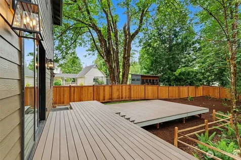 1906 223rd Avenue SE Sammamish WA 98075